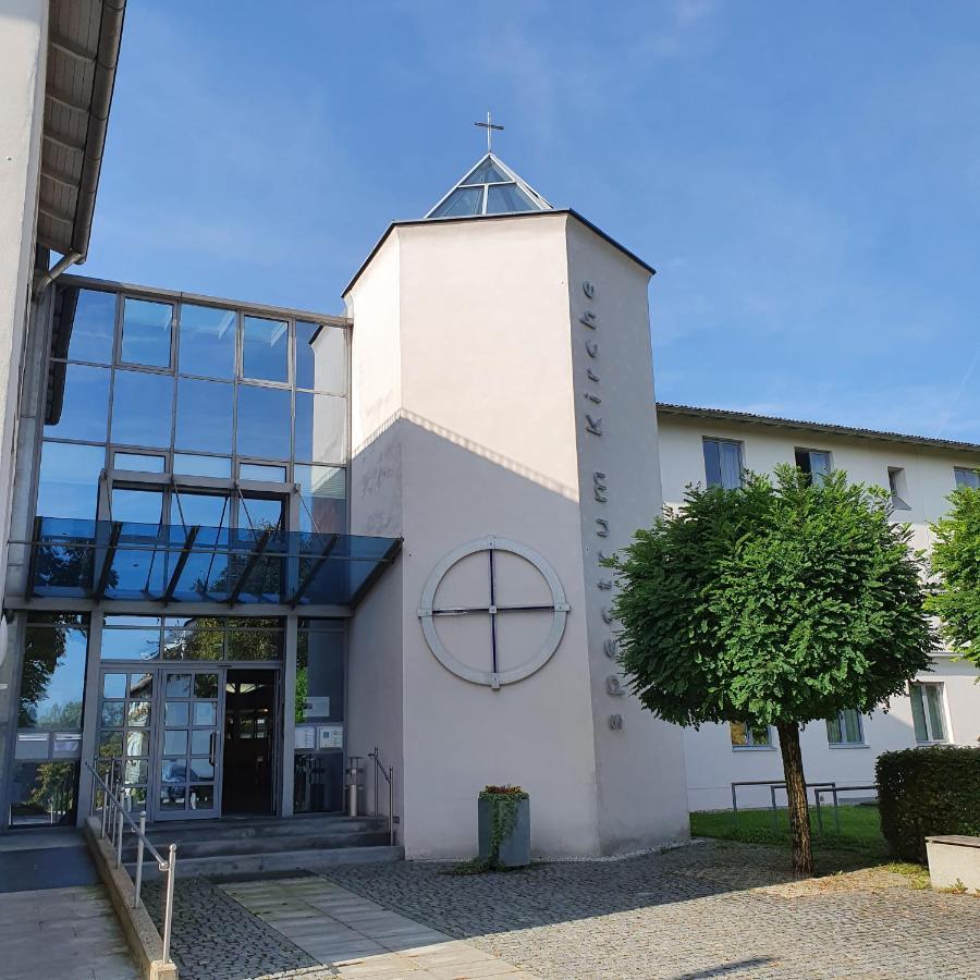 Spectrum Kirche Exerzitien-Und Bildungshaus Auf Mariahilf Passau Exterior foto