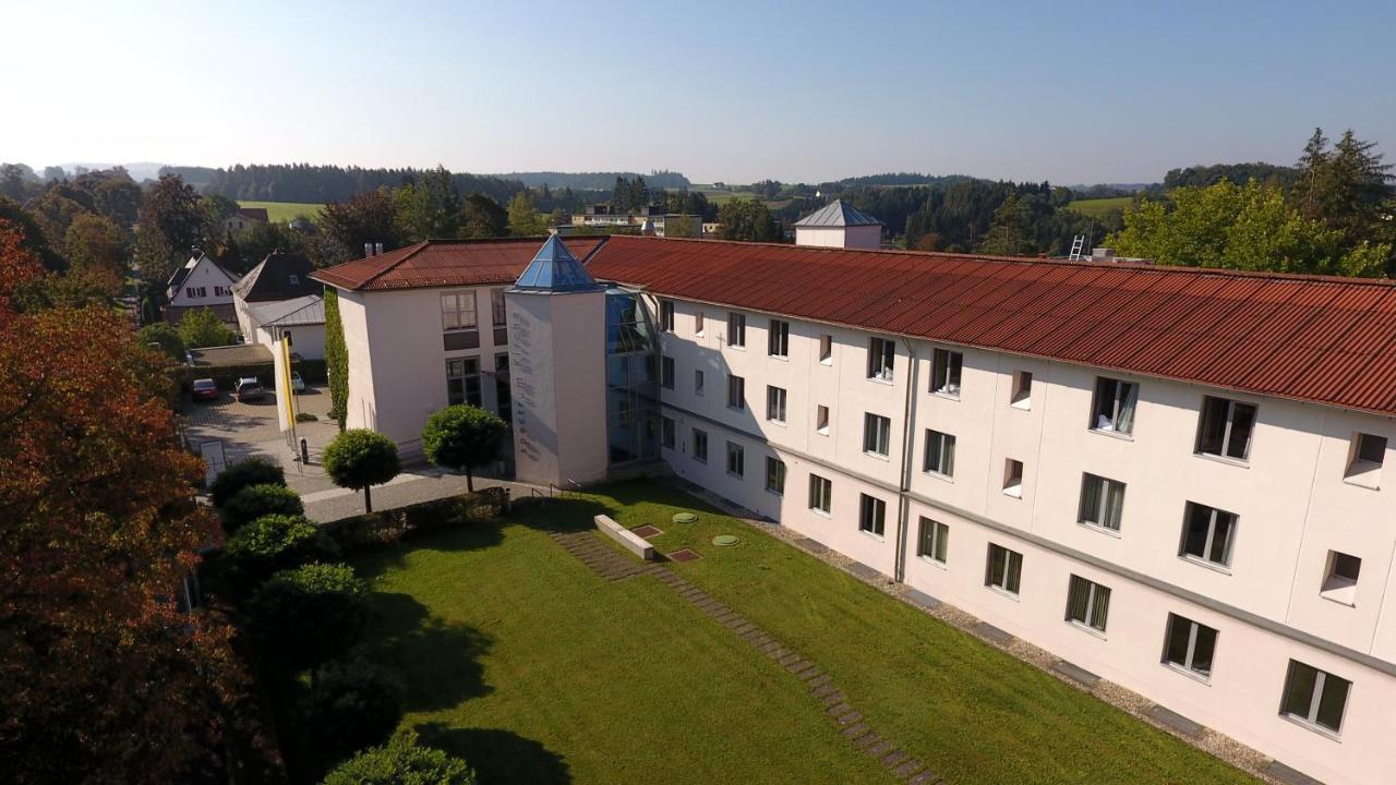 Spectrum Kirche Exerzitien-Und Bildungshaus Auf Mariahilf Passau Exterior foto