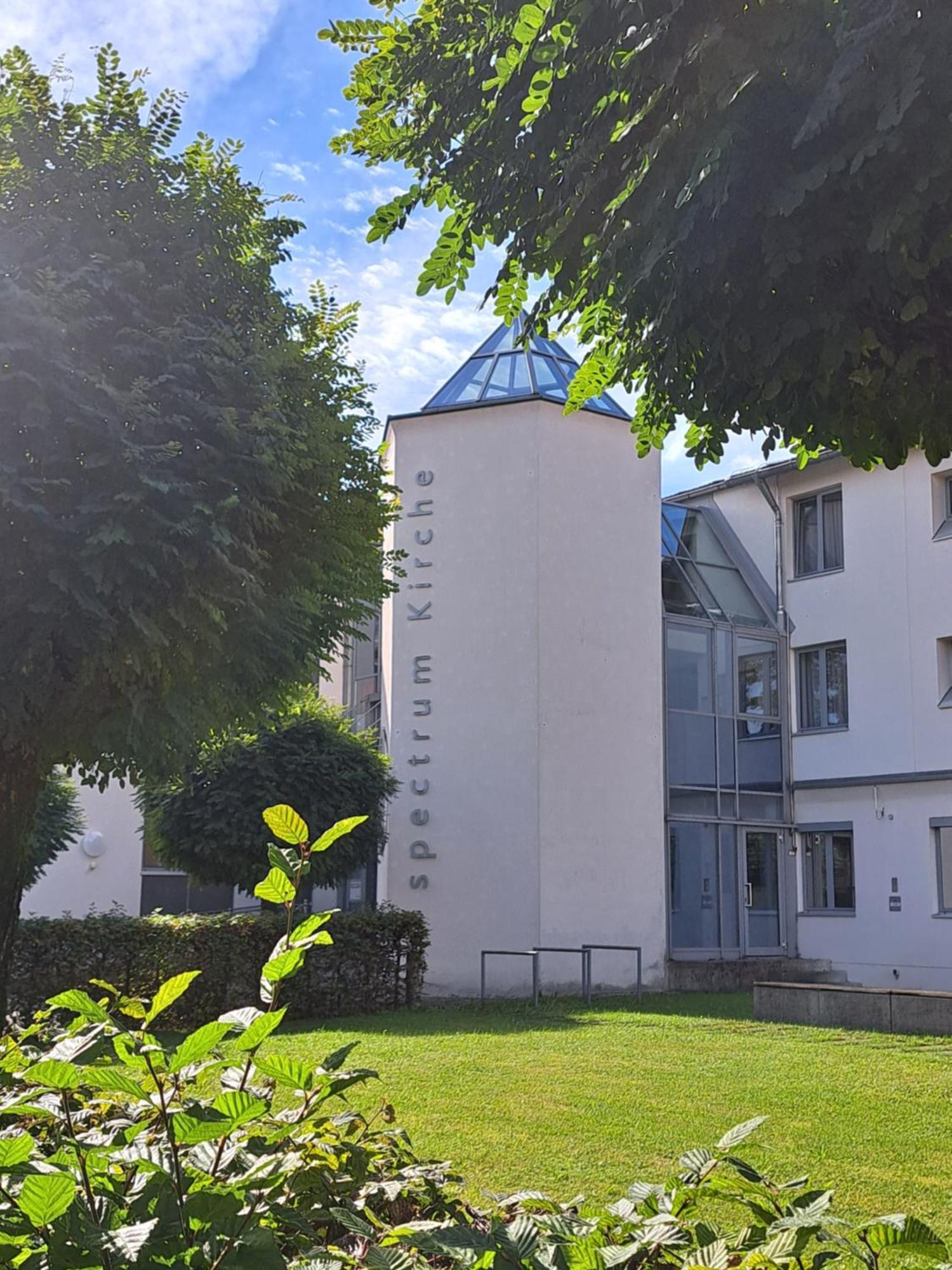 Spectrum Kirche Exerzitien-Und Bildungshaus Auf Mariahilf Passau Exterior foto